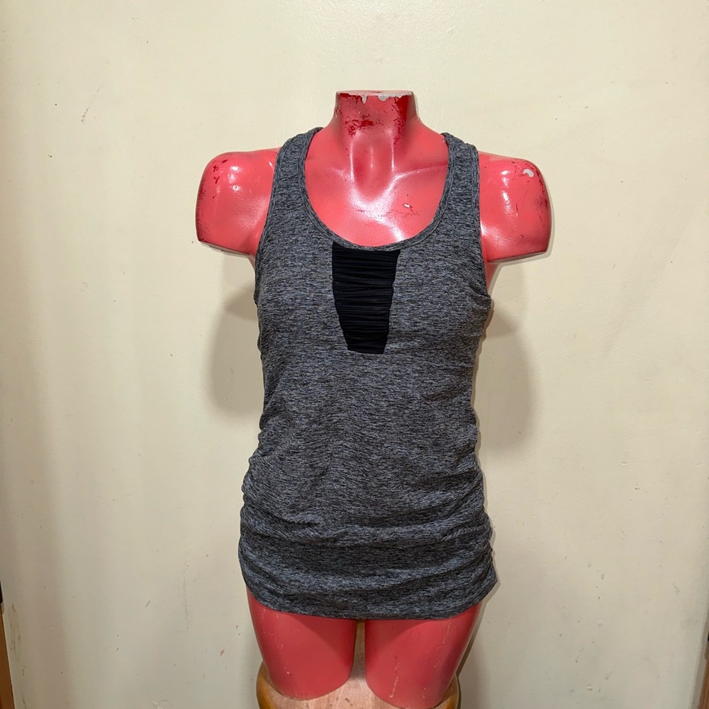 Women’s Beyond Yoga maternity athletic tank top beyond the bump